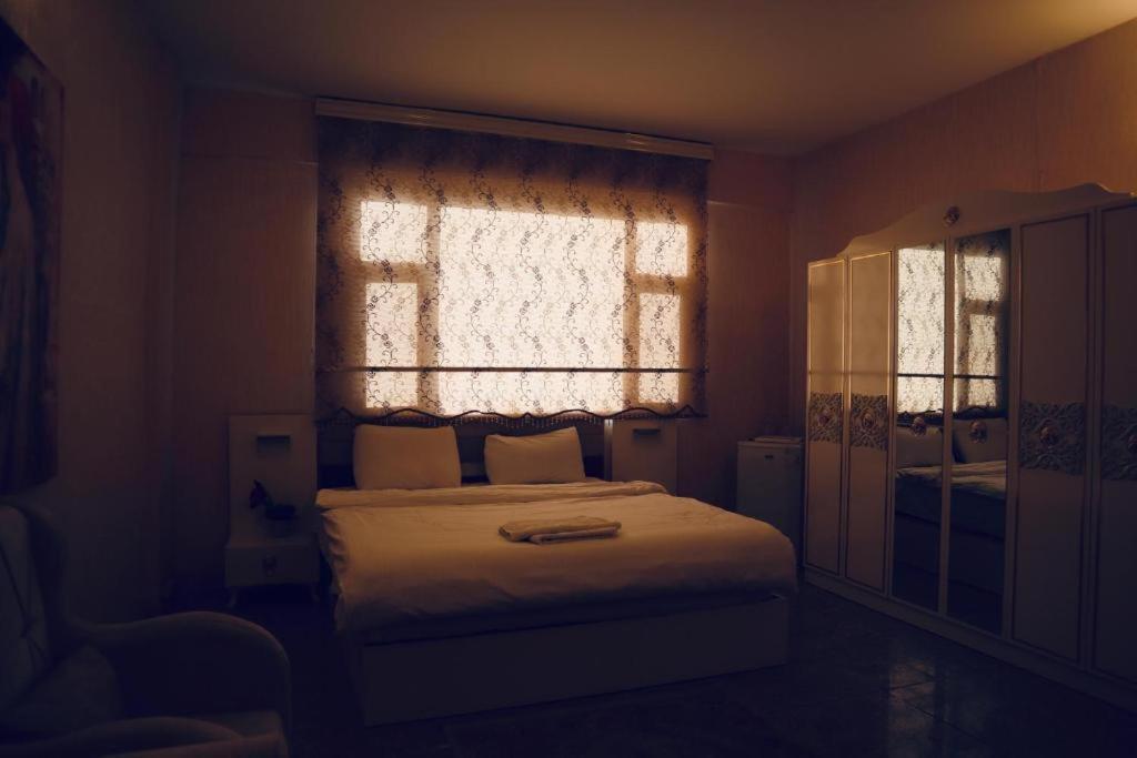 Italian House Hotel Baghdād Екстериор снимка