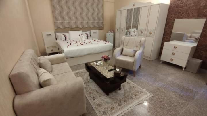 Italian House Hotel Baghdād Екстериор снимка